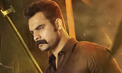 മൈത്രി, അതിനി വേണ്ട, കലിപ്പ് ലുക്കില്‍ ടൊവിനോ: കല്‍ക്കി ടീസര്‍ കാണാം