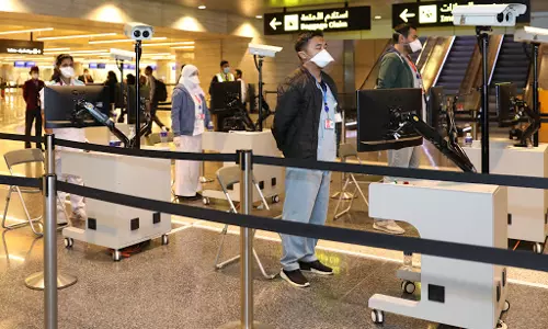 കുത്തിവെപ്പ് എടുത്ത മാതാപിതാക്കള്‍ക്കൊപ്പം വരുന്ന കുട്ടികള്‍ക്ക് ഖത്തറില്‍ ക്വാറന്‍റൈനുണ്ടാകാന്‍ സാധ്യത