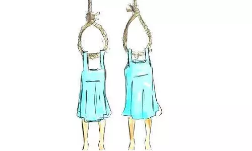 വാളയാര് കേസ്; അമ്മയുടെ നിരാഹാരസമരത്തിന് ഒരു മാസം, മുഖം തിരിച്ച് സര്ക്കാര് വാളയാര് കേസ്; അമ്മയുടെ നിരാഹാരസമരത്തിന് ഒരു മാസം, മുഖം തിരിച്ച് സര്ക്കാര്