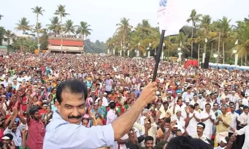 ട്വന്റി 20, വി ഫോർ കൊച്ചി... യുഡിഎഫ് കോട്ടകൾ തകർക്കുമോ എറണാകുളത്തെ പ്രാദേശിക കൂട്ടായ്മകൾ