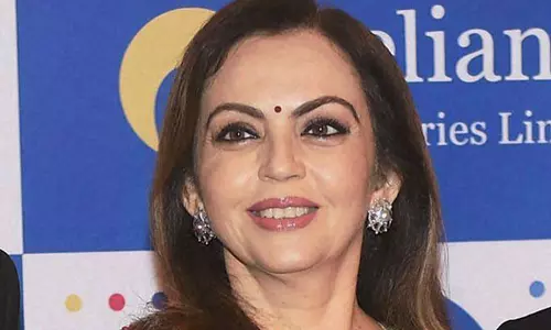 വിസിറ്റിങ് പ്രൊഫസറായി നിത അംബാനി; പ്രതിഷേധവുമായി ബനാറസ് ഹിന്ദു യൂണിവേഴ്‌സിറ്റി വിദ്യാര്‍ത്ഥികള്‍