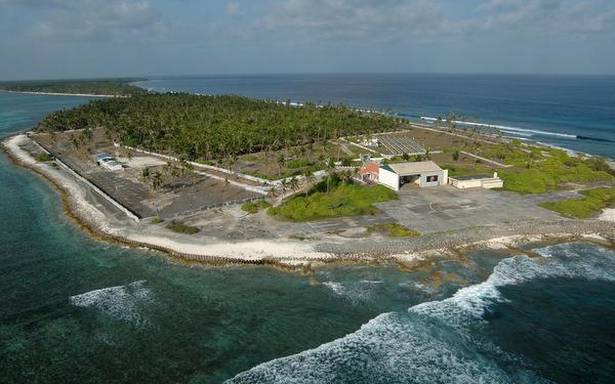 രണ്ടില്‍ കൂടുതല്‍ മക്കളുണ്ടാവുന്നവര്‍ക്ക് മത്സരിക്കാന്‍ അയോഗ്യത; പിടിമുറുക്കി ലക്ഷദ്വീപ് ഭരണകൂടം