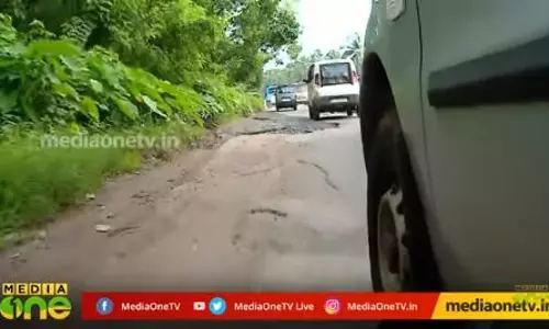 ഹൃദയത്തിലുണ്ട്, പക്ഷേ നാവിലൂടെ മാത്രം വരുന്നില്ല ഹൃദയത്തിലുണ്ട്, പക്ഷേ നാവിലൂടെ മാത്രം വരുന്നില്ല