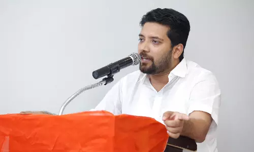 ബി.ജെ.പി ജില്ല നേതാക്കളുടെ നിലവാരത്തിലേക്ക്  ഇ.ശ്രീധരന്‍  താഴരുതെന്ന് ഷാഫി പറമ്പില്‍