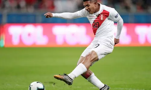 ചിലിയെ തകര്‍ത്ത് പെറു ഫൈനലില്‍ 