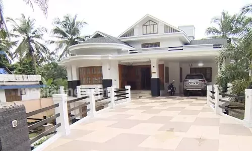 പ്രകൃതിയോടിണങ്ങി 4500 സ്ക്വയര്ഫീറ്റില് ഒരു വീട് പ്രകൃതിയോടിണങ്ങി 4500 സ്ക്വയര്ഫീറ്റില് ഒരു വീട് 