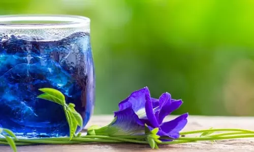 നീല നീല ചായകള്‍; കുടിച്ചു നോക്കൂ മുടിക്കും ചര്‍മ്മത്തിനും ഉത്തമം