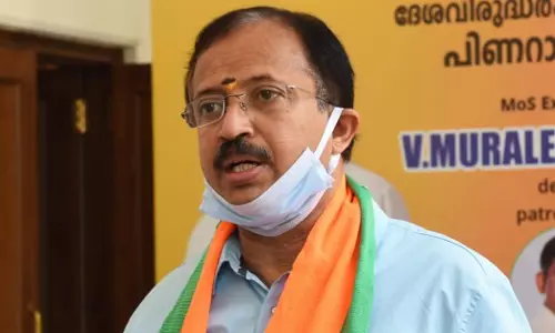 സ്വർണക്കടത്ത് കേസ്; കേന്ദ്ര ഏജൻസികളുടെ അന്വേഷണം നിലച്ചിട്ടില്ലെന്ന് വി മുരളീധരൻ