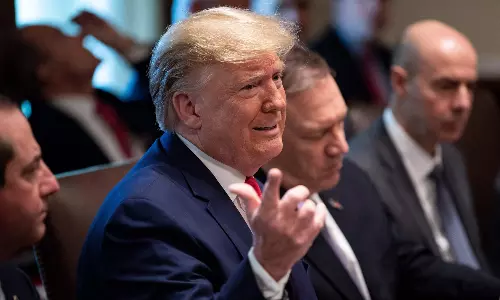 ട്രംപിനെ കൂടുതല്‍ പ്രതിസന്ധിയിലാക്കി യു.എസ് നയതന്ത്ര ഉദ്യോഗസ്ഥന്റെ വെളിപ്പെടുത്തല്‍