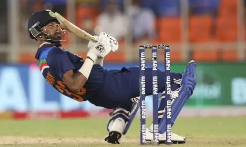 ഈ ഷോട്ടിന് പേരിടാമോ? ആരാധകരോട് ഐസിസി ഈ ഷോട്ടിന് പേരിടാമോ? ആരാധകരോട് ഐസിസി