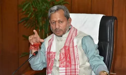 സാംസ്കാരിക പൈതൃകം സംരക്ഷിക്കേണ്ടത് സ്ത്രീകളുടെ കടമ; കീറിയ ജീൻസ് വിവാദത്തെ ന്യായീകരിച്ച് ഉത്തരാഖണ്ഡ് മുഖ്യമന്ത്രിയുടെ ഭാര്യ