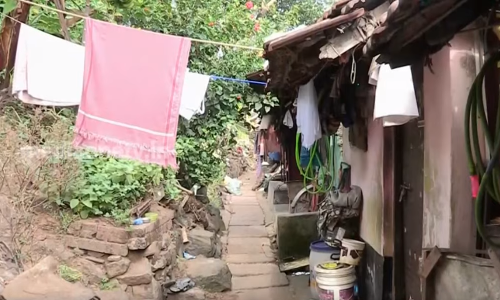 അടിസ്ഥാന സൌകര്യങ്ങളുടെ അഭാവം മൂലം ദുരിത ജീവിതം നയിക്കുകയാണ് തൃശൂര്‍ ദിവാന്‍ജി മൂല റെയില്‍വേ കോളനി നിവാസികള്‍ 