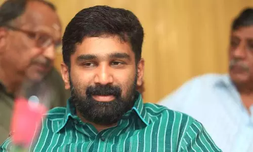 രഹസ്യ ചർച്ചകളില്‍ കൊലപാതകങ്ങൾ അവസാനിപ്പിക്കാമെങ്കില്‍ ആ കൊലപാതകങ്ങൾ ചെയ്യുന്നതും ഇവരുടെയൊക്കെ നിയന്ത്രണത്തിലാവുമല്ലോ?- വി.ടി ബല്‍റാം