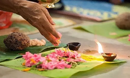 ശിവരാത്രി ബലിതർപ്പണം; കോവിഡ് നിയന്ത്രണങ്ങളിലും ബലിയിട്ട് ആയിരങ്ങള്‍