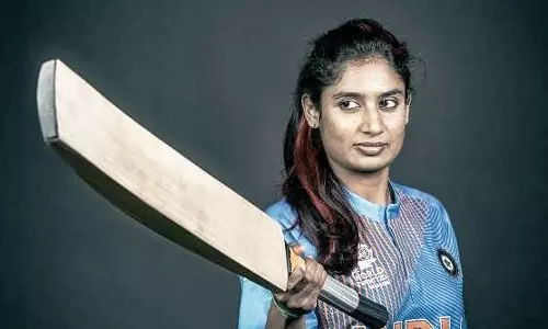 10,000 റണ്‍സ് തികയ്ക്കുന്ന ആദ്യ ഇന്ത്യന്‍ വനിതാ ക്രിക്കറ്റ്  താരമായി മിതാലിരാജ്