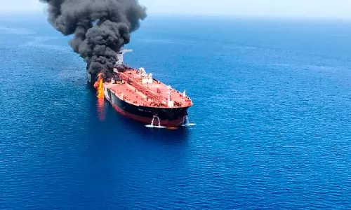 ഒമാൻ ഉൾക്കടലിലെ ടോര്‍പ്പിഡോ ആക്രമണം; എണ്ണവില വര്‍ധിച്ചേക്കും