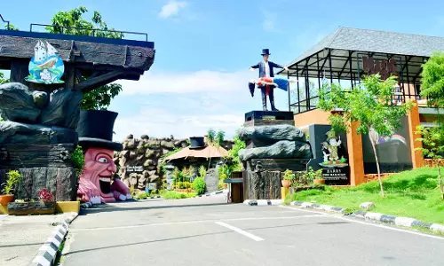 കഴക്കൂട്ടം മാജിക് പ്ലാനറ്റില്‍ ഭിന്നശേഷിക്കാര്‍ക്കായി ഡിഫറന്റ് ആര്‍ട് സെന്റര്‍ ഒരുങ്ങുന്നു