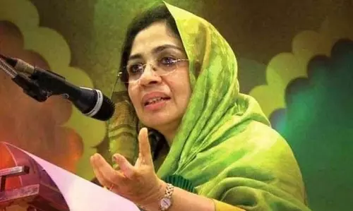 കാല്‍നൂറ്റാണ്ടിന് ശേഷം ലീഗ് ഒരു വനിതയെ കളത്തിലിറക്കുമ്പോള്‍‌...