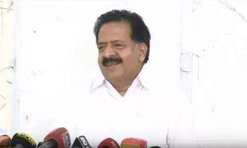 കണ്ഫ്യൂഷന് തീര്ക്കണമേ.. ചെന്നിത്തലയെപ്പോലുള്ള ആചാരസംരക്ഷകര് പറയുന്നു കണ്ഫ്യൂഷന് തീര്ക്കണമേ.. ചെന്നിത്തലയെപ്പോലുള്ള ആചാരസംരക്ഷകര് പറയുന്നു