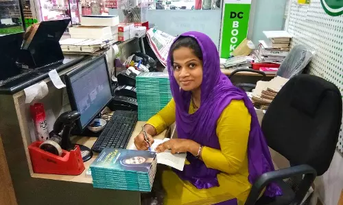 സോഷ്യല്‍ മീഡിയയിലെ ആരോഗ്യസംബന്ധമായ വൈറൽ പോസ്‌റ്റുകളിലൂടെ സുപരിചിതയായ ഡോ.ഷിംന അസീസ് അതിഥിയില്‍