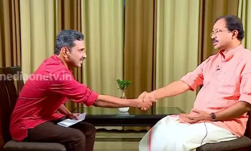 എമിഗ്രേഷന്‍ നിയമം മാറ്റുമെന്ന് വി മുരളീധരന്‍ 