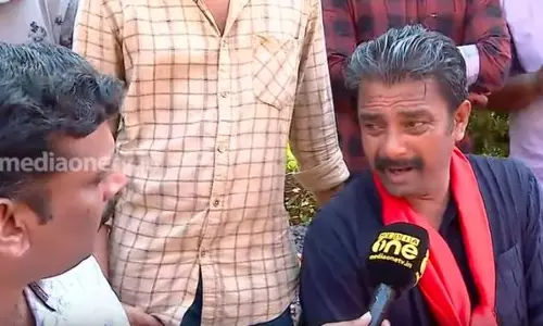 മഞ്ചേശ്വരത്ത് പച്ച ചെറുതായി മാറുന്നുണ്ട് മഞ്ചേശ്വരത്ത് പച്ച ചെറുതായി മാറുന്നുണ്ട്