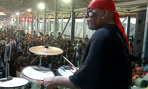 സന്നിധാനത്ത് സംഗീത വിസ്മയം തീർത്ത് ശിവമണി; ശ്രീശാസ്താ ഓഡിറ്റോറിയത്തിൽ ഫ്യൂഷൻ വിസ്മയം