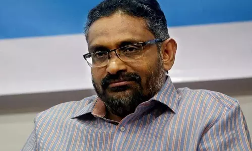 കത്തോലിക്കാസഭ ഒരു കന്യാസ്ത്രീയെയും അവരുടെ പുസ്തകത്തെയും പേടിക്കുന്നത് എന്തിനാണെന്ന് ബെന്യാമിന്‍