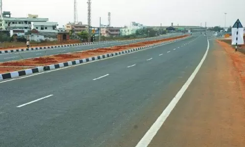 കഴക്കൂട്ടം ബൈപ്പാസ് പരീക്ഷണാടിസ്ഥാനത്തില്‍ അടച്ചു