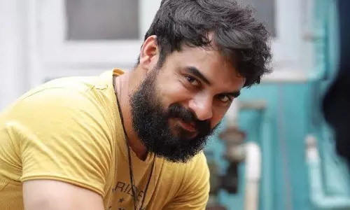 എടക്കാട് ബറ്റാലിയന്‍ കാരണം പട്ടാളക്കാരെക്കുറിച്ചും അവരുടെ ബുദ്ധിമുട്ടുകളെ കുറിച്ചും കൂടുതല്‍‌ മനസിലാക്കാന്‍ സാധിച്ചുവെന്ന് ടൊവിനോ