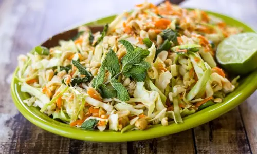 സവാളയോട് പോകാന്‍ പറ; സാലഡിന് ക്യാബേജുണ്ടല്ലോ...