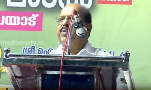 ഇത് കിഫ്ബിയുടെ ഏര്പ്പാടാണല്ലോ, പൊതുമരാമത്ത് വകുപ്പിനെ കുറ്റം പറയാനാവില്ല ഇത് കിഫ്ബിയുടെ ഏര്പ്പാടാണല്ലോ, പൊതുമരാമത്ത് വകുപ്പിനെ കുറ്റം പറയാനാവില്ല