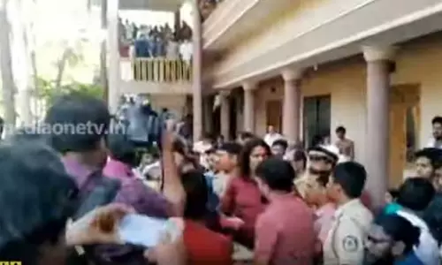 സ്കൂള് കലാമേളയില്, നാടക വേദിയിലെ ഇന്നത്തെ ‘കളി’ സ്കൂള് കലാമേളയില്, നാടക വേദിയിലെ ഇന്നത്തെ ‘കളി’