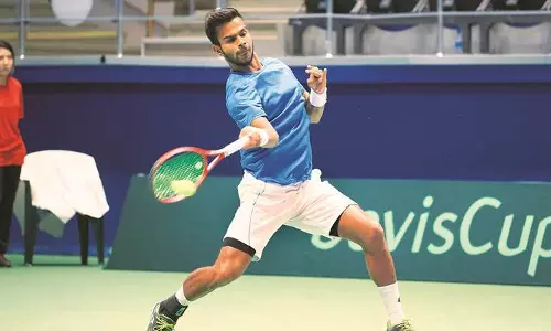 ഡേവിസ് കപ്പ്; പാകിസ്താനെ നിലം തൊടാന്‍ അനുവദിക്കാതെ ഇന്ത്യ