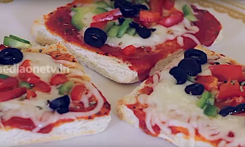 How to make Bread Pizza
