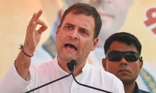 ജനങ്ങൾ അതിജീവിക്കാൻ പാടുപെടുമ്പോൾ അദാനിയുടെ വരുമാനം ഇരട്ടിയായതെങ്ങനെ?- രാഹുൽ ​ഗാന്ധി