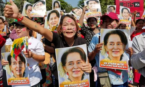 വംശഹത്യയെ ന്യായീകരിക്കാന്‍ അന്താരാഷ്​ട്ര നീതിന്യായ കോടതിയിൽ സൂചി ഹാജറാകും