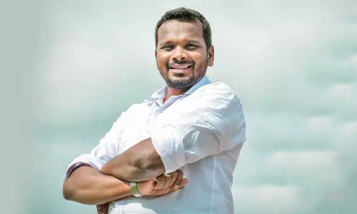 ഫിറോസ് കുന്നംപറമ്പില്‍ നാമനിര്‍ദ്ദേശ പത്രിക സമര്‍പ്പിച്ചു