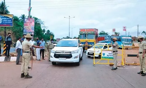 അതിര്‍ത്തിയില്‍ വീണ്ടും കോവിഡ് പരിശോധന കര്‍ശനമാക്കി കര്‍ണാടക