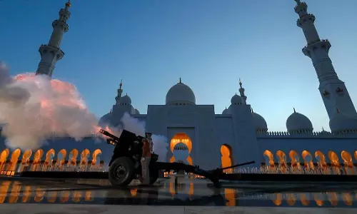 റമദാനിൽ കോവിഡ് സുരക്ഷ ശക്തമാക്കാന്‍ യു.എ.ഇ; വിവിധ എമിറേറ്റുകൾ നടപടികൾ പ്രഖ്യാപിച്ചു