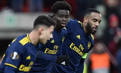 യൂറോപ്പ ലീഗ്: അഴ്സണലും യുണൈറ്റഡും ഗ്രൂപ്പ് ചാമ്പ്യന്മാരായി നോക്കൗട്ടില് യൂറോപ്പ ലീഗ്: അഴ്സണലും യുണൈറ്റഡും ഗ്രൂപ്പ് ചാമ്പ്യന്മാരായി നോക്കൗട്ടില്