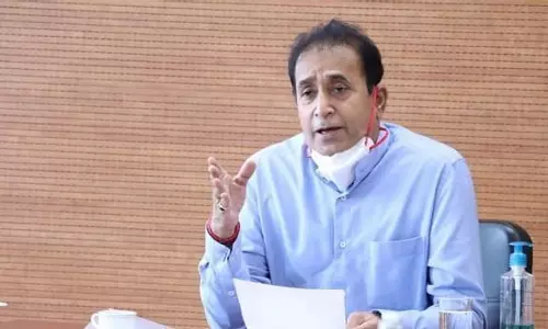 മഹാരാഷ്ട്ര ആഭ്യന്തര മന്ത്രിക്കെതിരായ അഴിമതി ആരോപണം; രാജിവെക്കില്ലെന്ന് പാര്‍ട്ടി