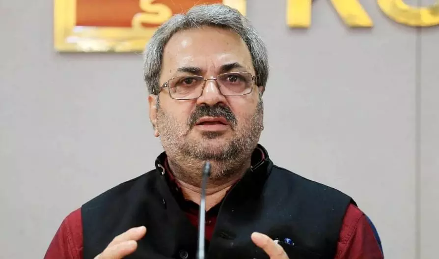 കളക്ടർമാരുടെ യോഗം: തദ്ദേശ അഡീഷണല്‍ ചീഫ് സെക്രട്ടറിയോട് മുഖ്യ തിരഞ്ഞെടുപ്പ് ഓഫീസർ വിശദീകരണം തേടി