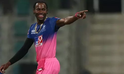 ആര്ച്ചറിന്റ പരിക്ക് ഗുരുതരം; രാജസ്ഥാന് റോയല്സിന് തിരിച്ചടി ആര്ച്ചറിന്റ പരിക്ക് ഗുരുതരം; രാജസ്ഥാന് റോയല്സിന് തിരിച്ചടി