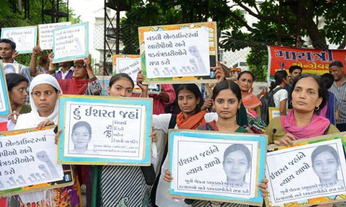 ഇശ്റത്ത് ജഹാൻ വ്യാജ ഏറ്റുമുട്ടൽ; കുറ്റാരോപിതരെ ചോദ്യം ചെയ്യുന്നത് ഗുജറാത്ത് സര്ക്കാര് തടഞ്ഞെന്ന് സിബിഐ ഇശ്റത്ത് ജഹാൻ വ്യാജ ഏറ്റുമുട്ടൽ; കുറ്റാരോപിതരെ ചോദ്യം ചെയ്യുന്നത് ഗുജറാത്ത് സര്ക്കാര് തടഞ്ഞെന്ന് സിബിഐ