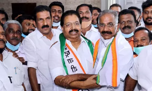 പിസി ചാക്കോയുടെ സ്വീകരണ യോഗത്തില്‍ പൊട്ടിക്കരഞ്ഞ് മന്ത്രി ശശീന്ദ്രന്‍