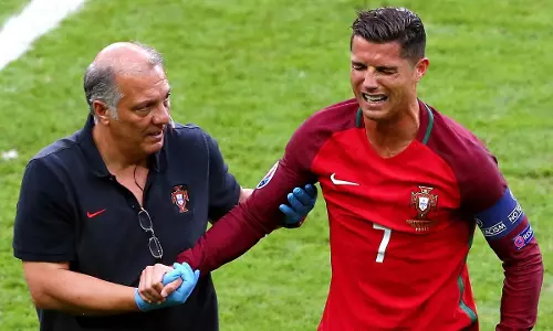 ‘ഒരുപാട് കരഞ്ഞു, അന്ന് ഒരു ഗ്ലാസ് ഷാംപെയിന്‍ കഴിച്ചു, കറങ്ങിപ്പോയി...’ ക്രിസ്റ്റ്യാനോ