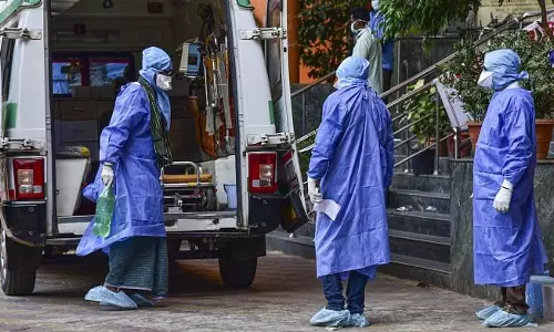 കോവിഡ് ബാധിച്ച് മരിച്ചവരില്‍ 88 ശതമാനം പേരും 45 വയസ്സിന് മുകളിലുള്ളവര്‍