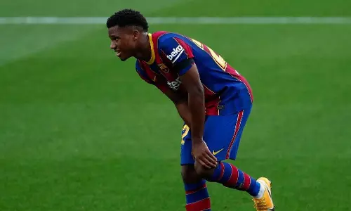 അൻസു ഫാറ്റിക്ക്‌ മൂന്നാമതും ശസ്ത്രക്രിയ; ബാഴ്‍സലോണക്ക് തിരിച്ചടി