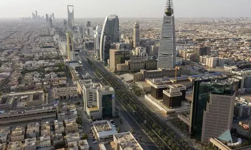 വ്യാപാര മേഖലയിലെ സ്വദേശിവത്കരണം വീണ്ടും ശക്തമാക്കാനൊരുങ്ങി സൌദി അറേബ്യ